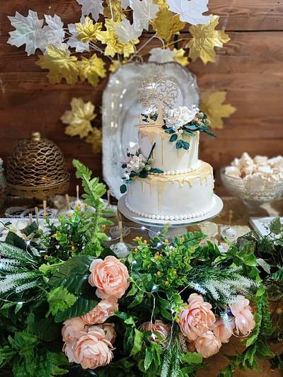 Golden Wedding Paradise - Cake by Karamelo Cakes & Pastries