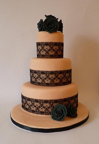 Gothic vintage cake - Cake by Melissa Woodland Cakes