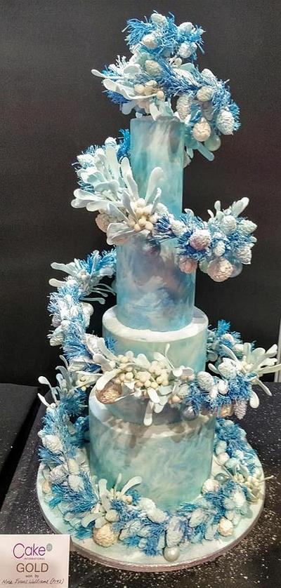 Winter Wedding Cake - Cake by Môn Cottage Cupcakes