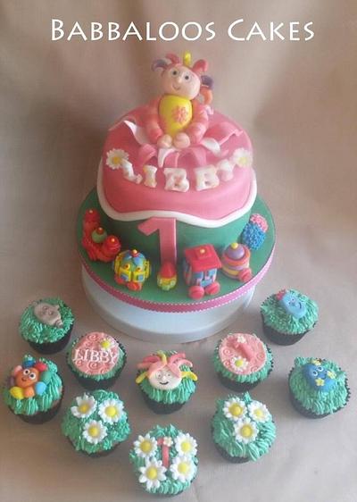 Upsy Daisy her I come ... - Cake by Babbaloos Cakes
