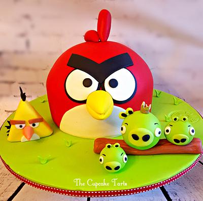 ANGRY BIRDS - Cake by The Cupcake Tarts
