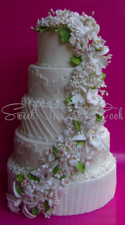 Wedding cake lace & cascading flowers - Cake by Ness (SweetNess & Cook)