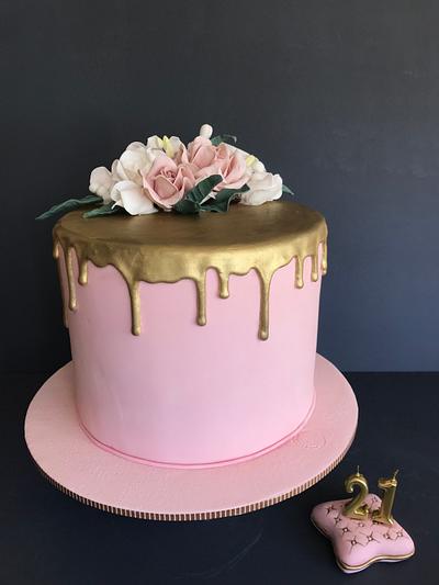 Pink & Gold  - Cake by xox.aida.cake.xox