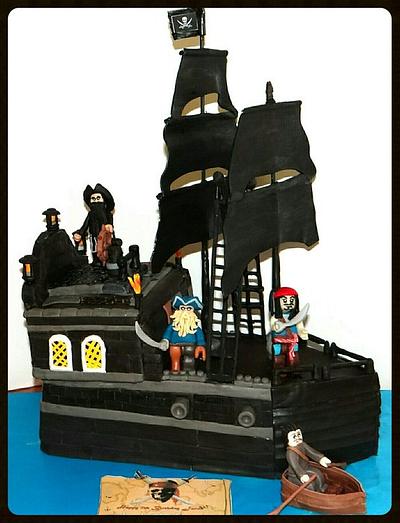 The Black Pearl - Cake by BellaCakes & Confections
