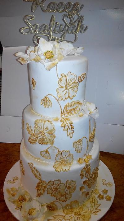Gold glitter - Cake by Zee