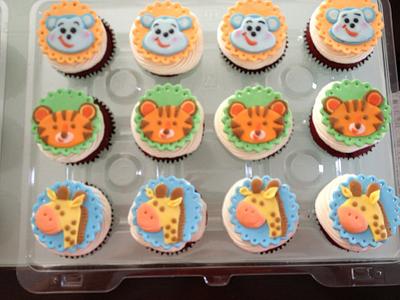 Monkey, tiger and giraffe cupcake topper - Cake by Millie