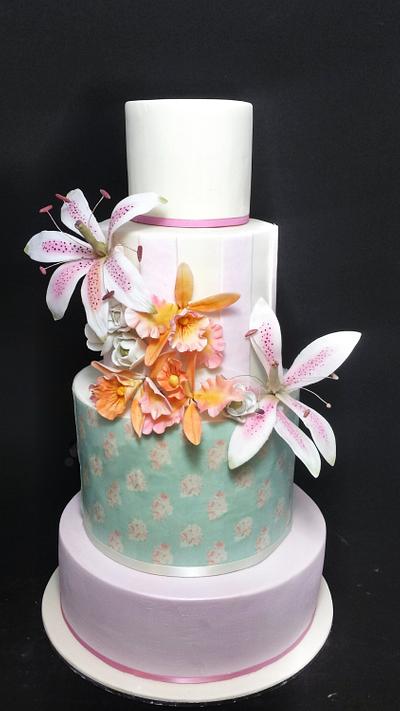 Floral cake - Cake by Cheryl's Signature Cakes