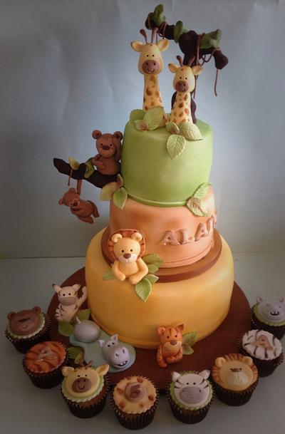 Animals - Cake by Cristina Sbuelz