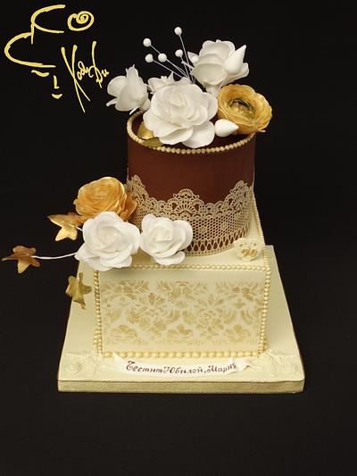 Vanilla, milk chocolate and roses for anniversary - Cake by Diana
