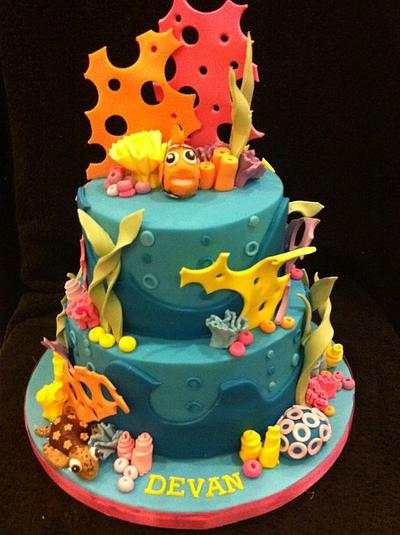 Finding Nemo - Cake by MuffinTopsByDiana