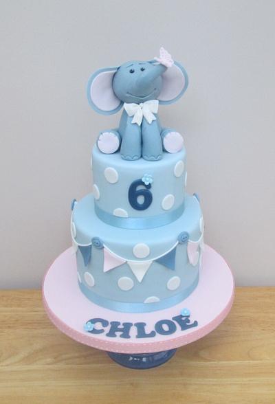 Mr Elephant - Cake by The Buttercream Pantry