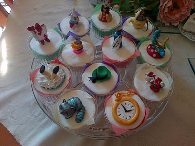 Alice in Wonderland  - Cake by Maggie Visser