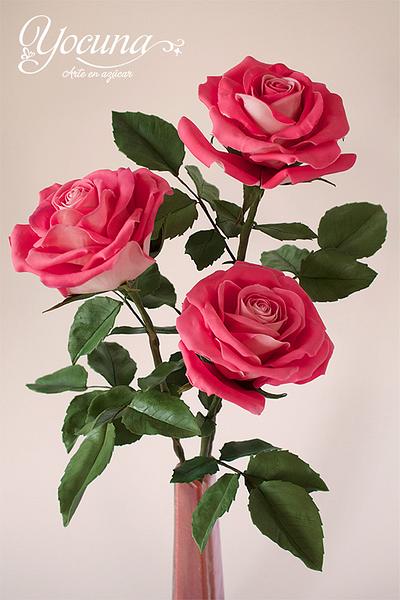 Rosas pasta de goma - Gumpaste roses - Cake by Yolanda Cueto - Yocuna Floral Artist