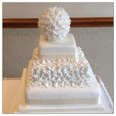 Daisy Wedding Cake - Cake by Carmel Millar