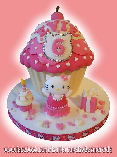 Hello Kitty giant cupcake - Cake by Bezmerelda
