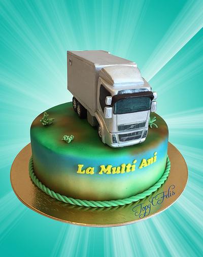 Volvo truck - Cake by Felis Toporascu