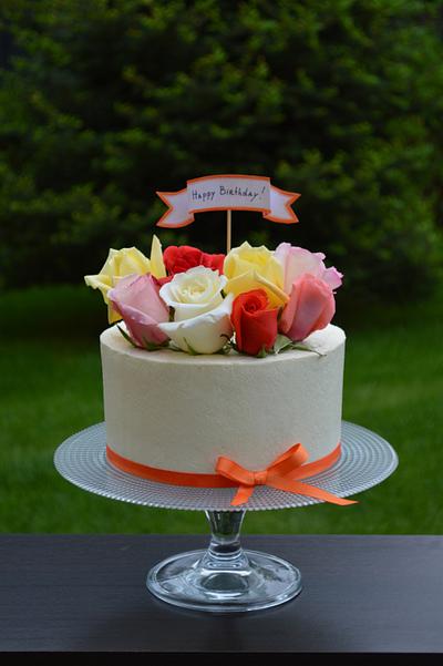 Real flowers cake - Cake by Pavlina Govedarova