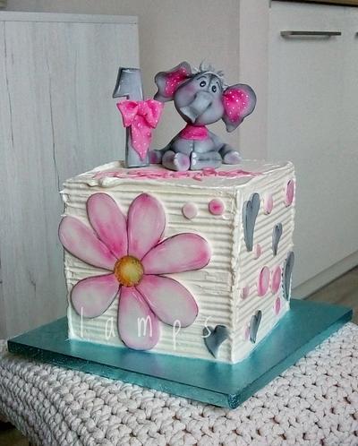 Birthday cake - Cake by lamps