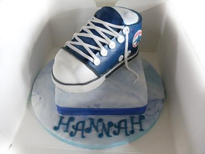 converse trainer cake - Cake by Enchanting Cupcakes hobby cakes