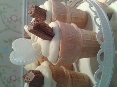 99 ice cream cupcakes - Cake by kimberly Mason-craig