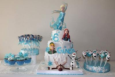 Frozen cake..again - Cake by Elena Michelizzi