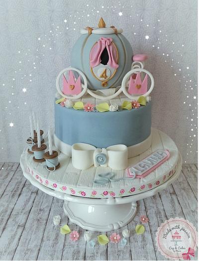 Cinderella is ready for the ball - Cake by Maria *cakes made with passion*