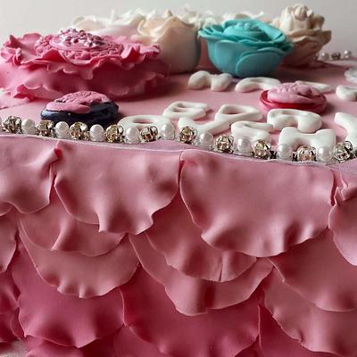 Pink beauty  - Cake by Shorna's Cake Corner