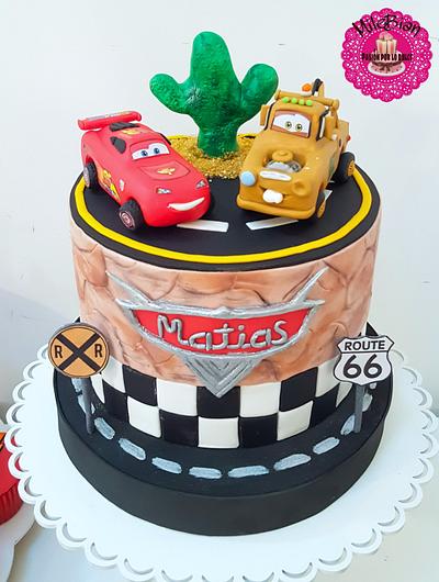 Disney Cars cake, cakepops and cookies - Cake by MileBian