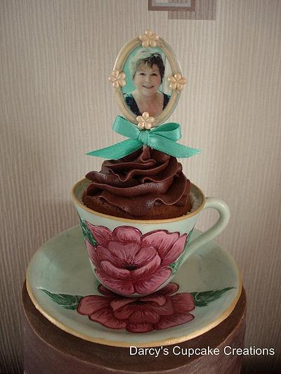 Mother's day teacup & photoframe creation - Cake by DarcysCupcakes