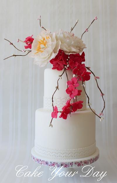 White Peony Wedding Cake - Cake by Cake Your Day (Susana van Welbergen)