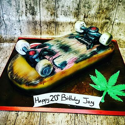 Skateboard Cake  - Cake by karen mitchell