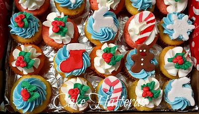 Christmas Mini Cupcakes - Cake by Donna Tokazowski- Cake Hatteras, Martinsburg WV