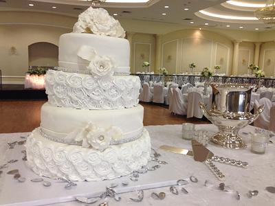 Wedding Cake - Cake by JennMcNiel