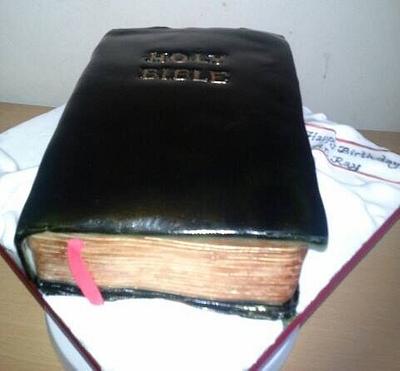 Bible - Cake by El Pastel