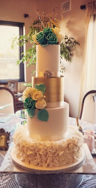 Wedding cake  - Cake by Shuheila Manuel