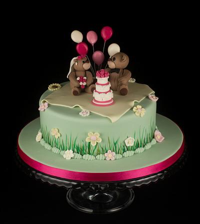 Teddy Bear's Wedding - Cake by Julie's Cake in a Box