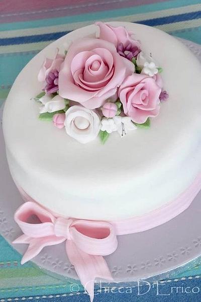 White and rose(s) - Cake by Chicca D'Errico