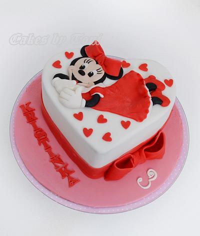 With Minnie in the heart :)  - Cake by Cakes by Toni