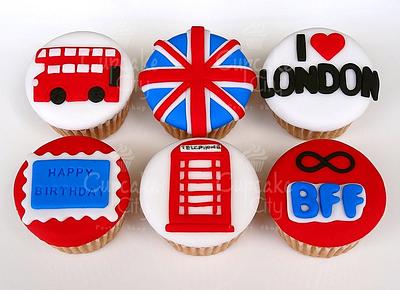 London Cupcakes - Cake by CupcakeCity