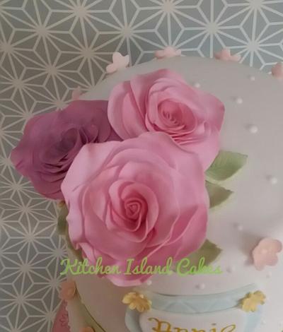 Roses and pastels - Cake by Kitchen Island Cakes
