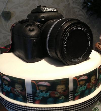 Canon SLR camera - Cake by Nina Stokes
