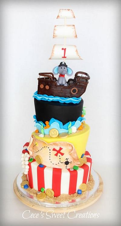 Pirate Topsy Turvy  - Cake by Cecilia Ruiz