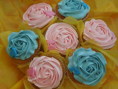 Cupcake bouquet - Cake by Crescentcakes