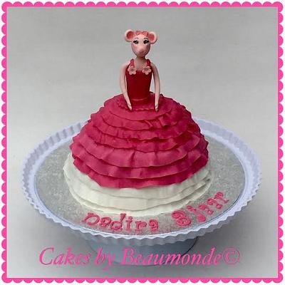 Angelina Ballerina - Cake by Cakes by Beaumonde