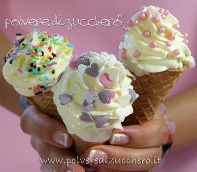 ice cream cone cupcakes and tutorials - Cake by Paola
