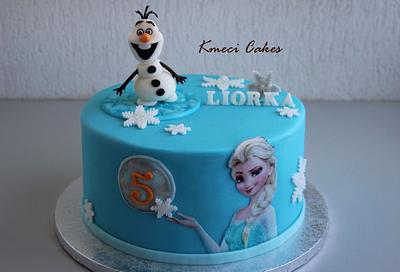 Frozen  - Cake by Kmeci Cakes 