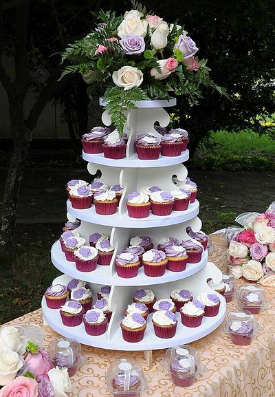 Cupcakes Tower Wedding - Cake by Cupcake Cafe Palmira