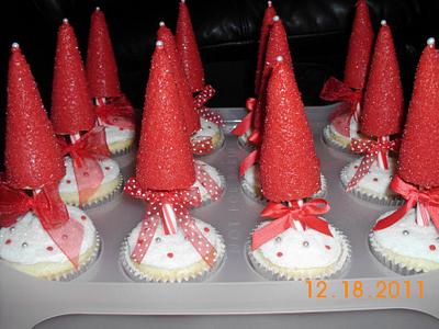 Christmas Cupcakes - Cake by Cindy