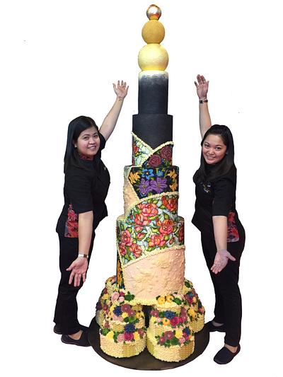 8ft Cake - Cake by Queen of Hearts Couture Cakes
