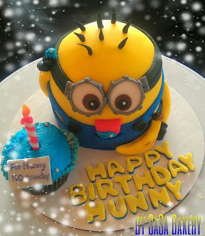 who touched hunny's cupcake?! - Cake by SaSaBakery